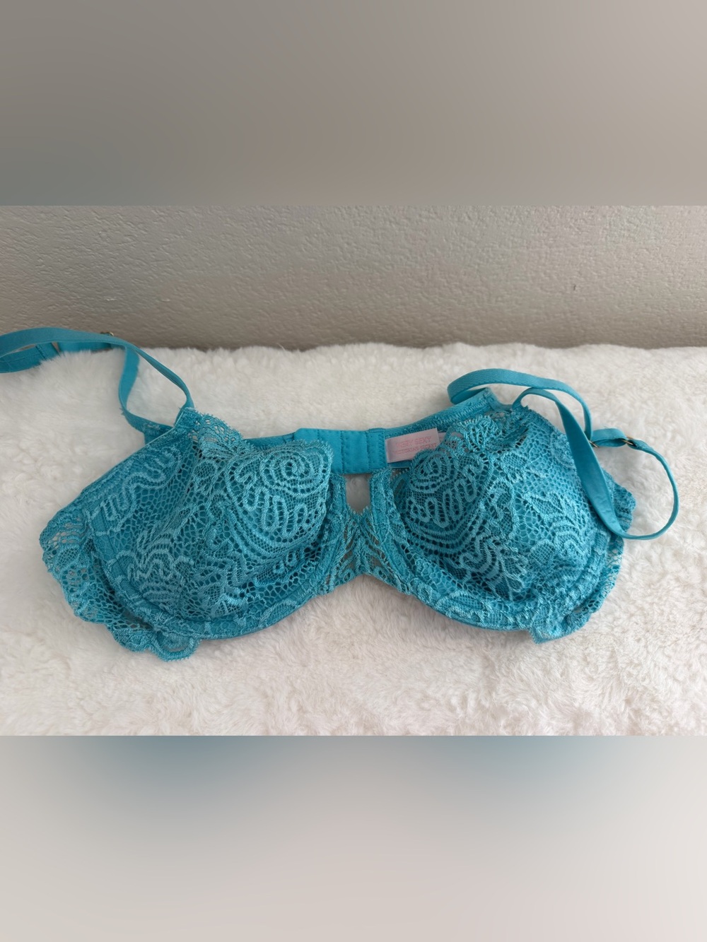 Vintage VS Very Sexy Push-Up Without Padding Lace Bra Teal Aqua 36B